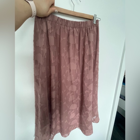 Pink flowy skirt - Picture 6 of 9